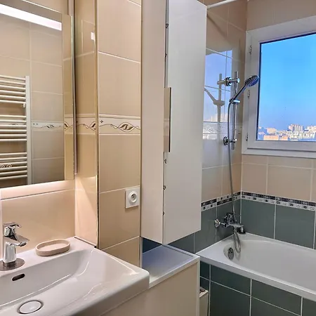 Apartment 123 - Spacieux Pour 8 Personnes A